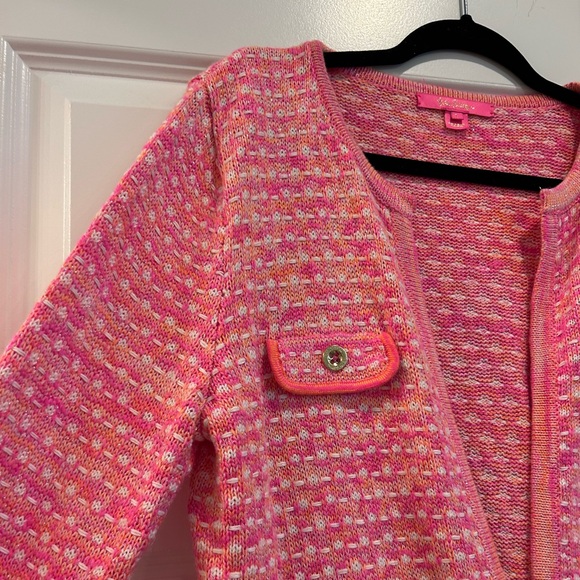 Lilly Pulitzer EUC/Large Absolutely Gorgeous Pink Cardigan - Picture 2 of 4